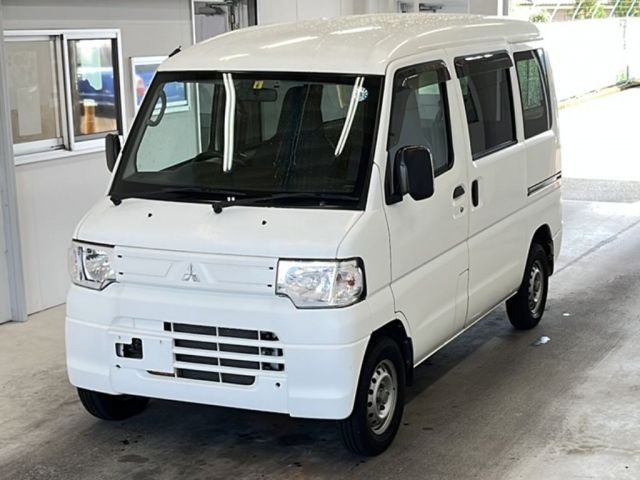 3327 Mitsubishi Minicab van U61V 2013 г. (KCAA Minami Kyushu)